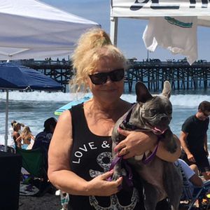 Meet your Posher, Debbie